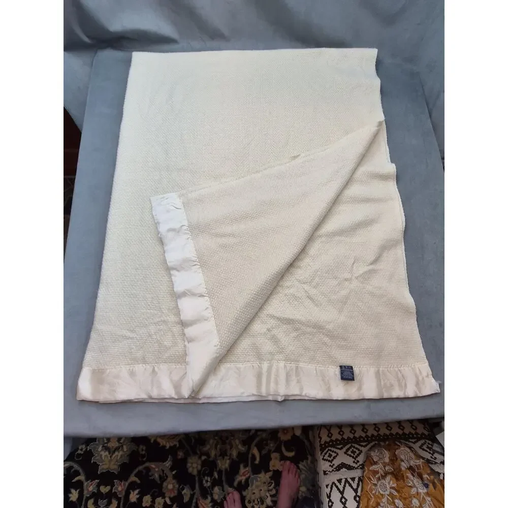 VTG Ralph Lauren Blanket Waffle Weave Satin Binding Acrylic Beige Ivory 68x89